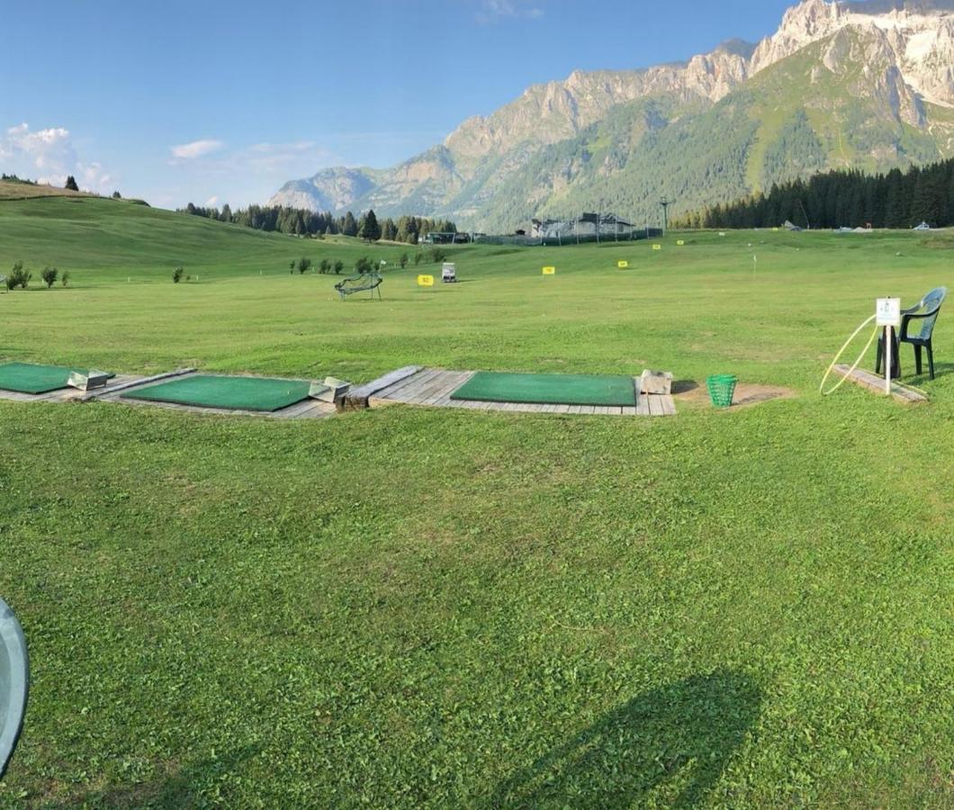 Chalet Golf Campiglio / LuxApt / fronte piste-impianti-golf Madonna Esterno foto