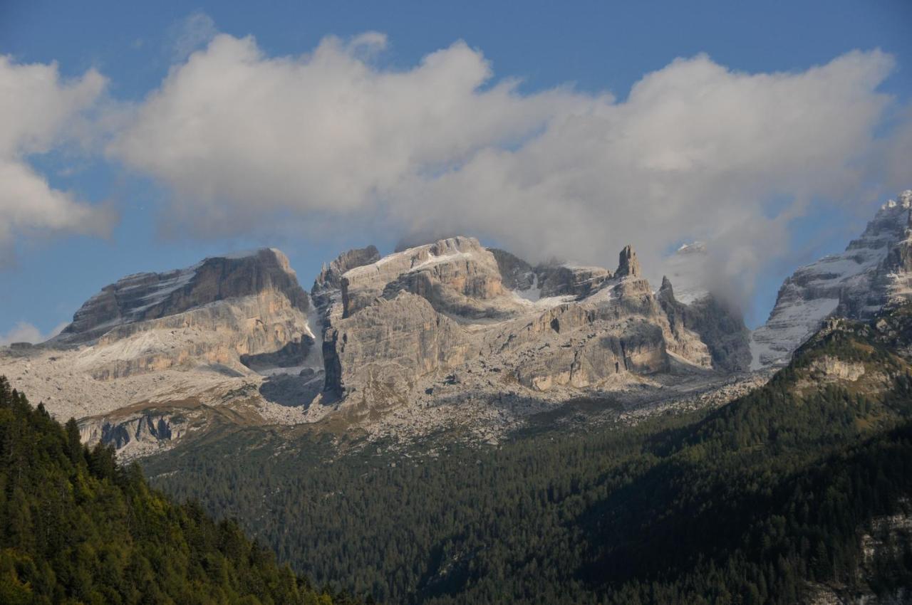 Chalet Golf Campiglio / LuxApt / fronte piste-impianti-golf Madonna Esterno foto