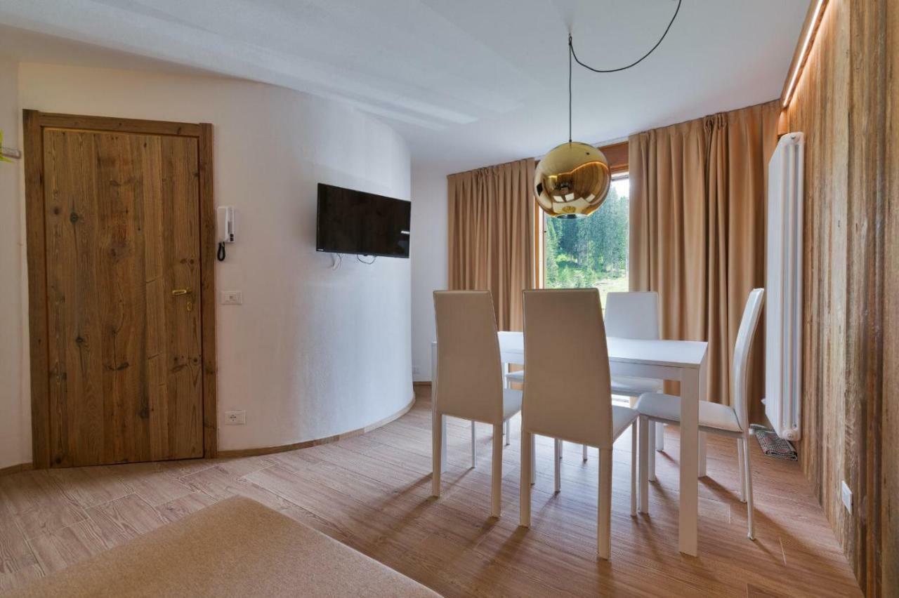 Chalet Golf Campiglio / LuxApt / fronte piste-impianti-golf Madonna Esterno foto